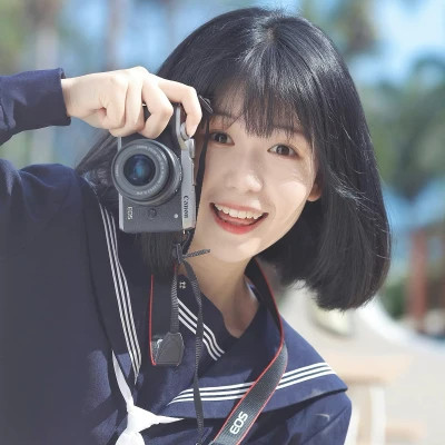 女生青春感十足的头像图片