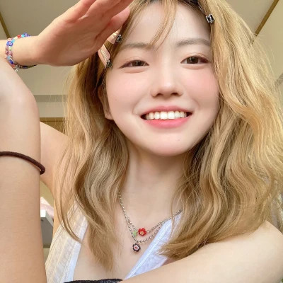 青春活力女生头像图片
