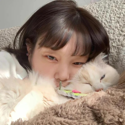 爆火的可爱高清2025女生头像