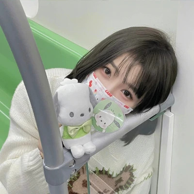 爆火的可爱高清2025女生头像
