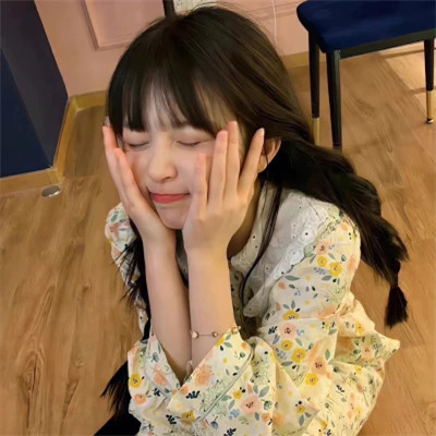 爆火的可爱高清2025女生头像