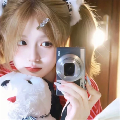 爆火的可爱高清2025女生头像