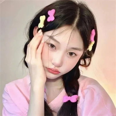 爆火的可爱高清2025女生头像