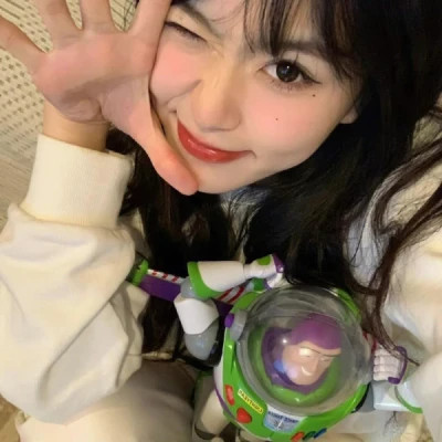2025可爱女生头像真人图片