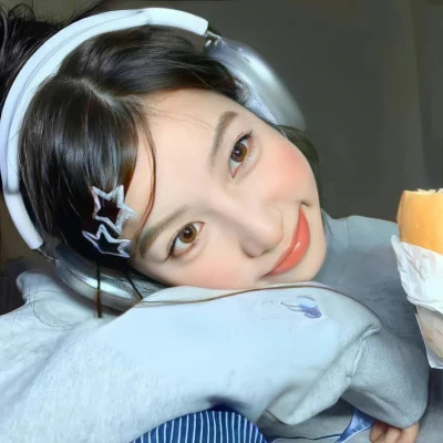 2025可爱女生头像真人图片