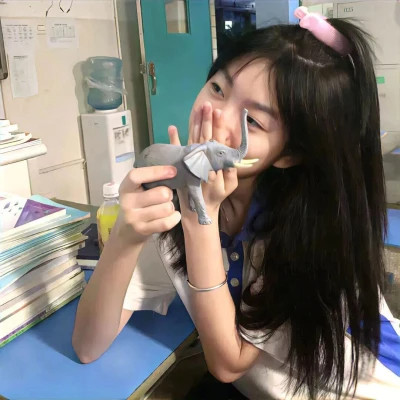 2025可爱女生头像真人图片