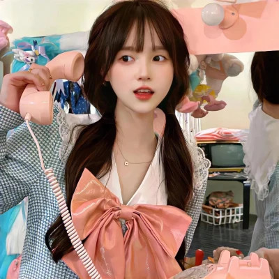 2025年可爱女生微信头像真人