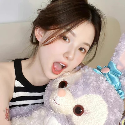 2025年可爱女生微信头像真人