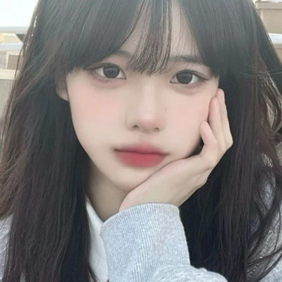 2025年可爱女生微信头像真人