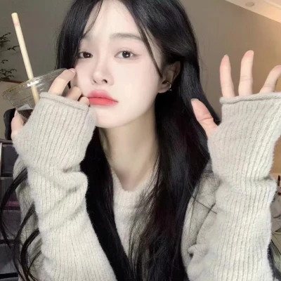 2025年可爱女生微信头像真人