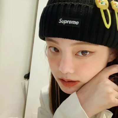 2025真人高清可爱女生头像
