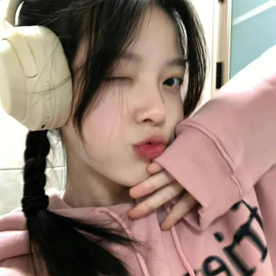 2025真人高清可爱女生头像