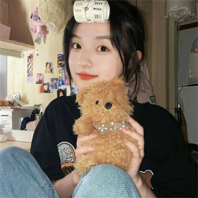2025年最新版头像可爱女生图片