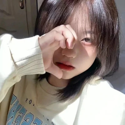 2025年最新版头像可爱女生图片