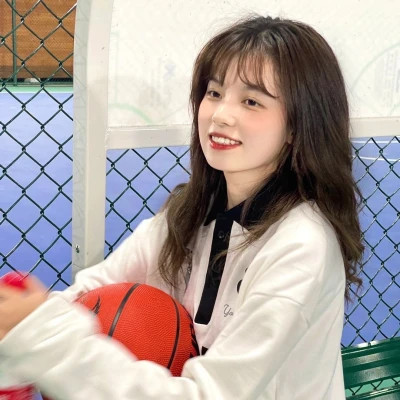 2025女头漂亮温柔可爱高清真人