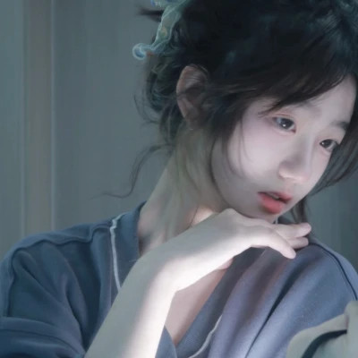 2025高清超级可爱的微信真人女头