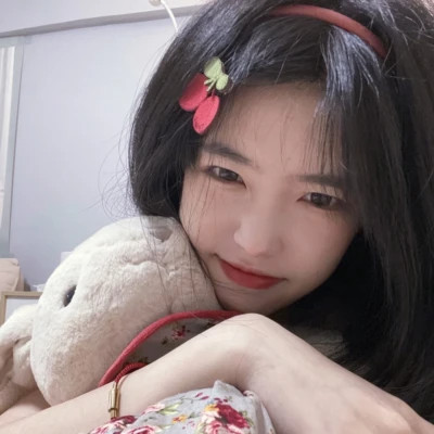 2025高清可爱的女生头像真人