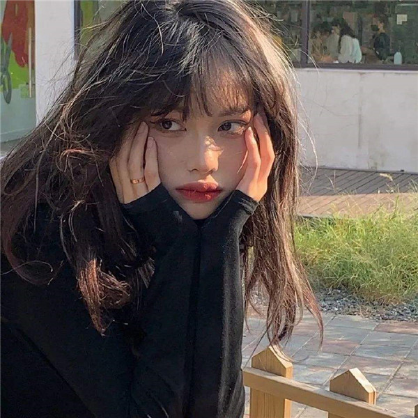 收藏超多的真人女生头像高清
