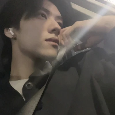 头像真人男生2025超酷帅气