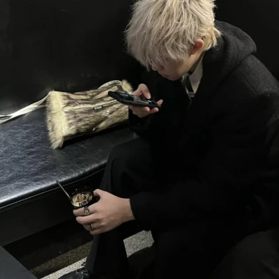 头像真人男生2025超酷帅气