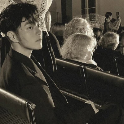 头像真人男生2025超酷帅气