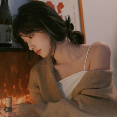 2025超好看女生头像图片