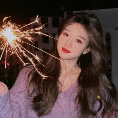 2025超好看女生头像图片