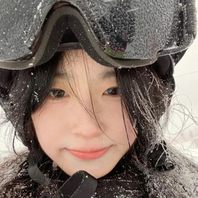2025超好看女生头像图片