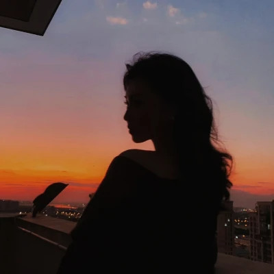 2025超好看女生头像图片