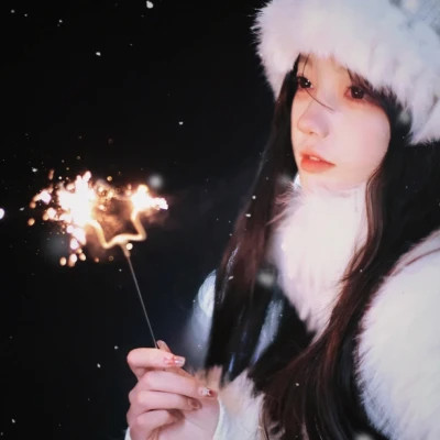 女生2025年的好看头像
