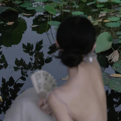 女生2025年的好看头像