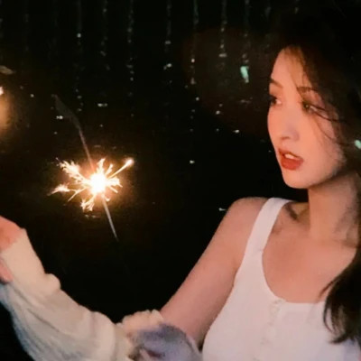 女生2025年的好看头像