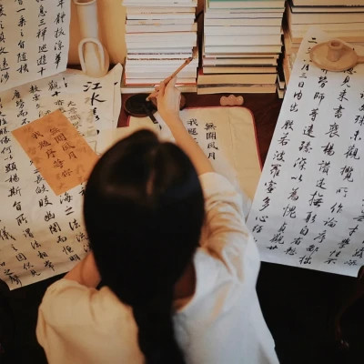 女生2025年的好看头像