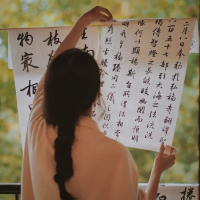 女生2025年的好看头像