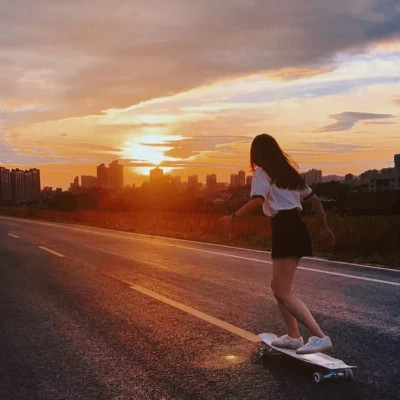2025年最新款头像女生高清图片