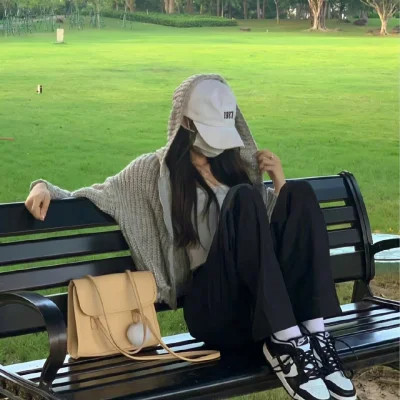 2025年最新款头像女生高清图片