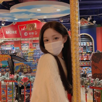 2025年超火最新款女生头像
