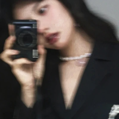 2025年超火最新款女生头像