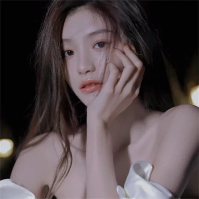 2025年超火最新款女生头像