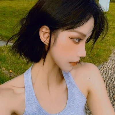 2025年超火最新款女生头像