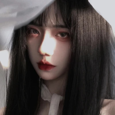 2025年最火女款头像高清