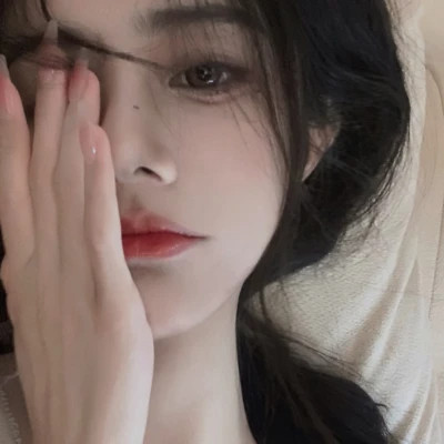 2025年最火女款头像高清