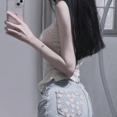 2025年最火女款头像高清