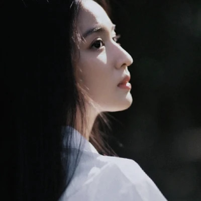 2025年最火女款头像高清