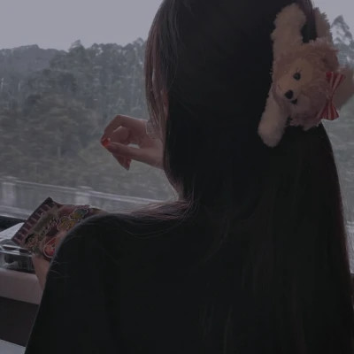 2025最好看的头像女生火爆图片