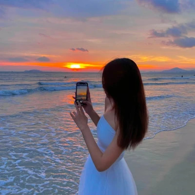2025最好看的头像女生火爆图片