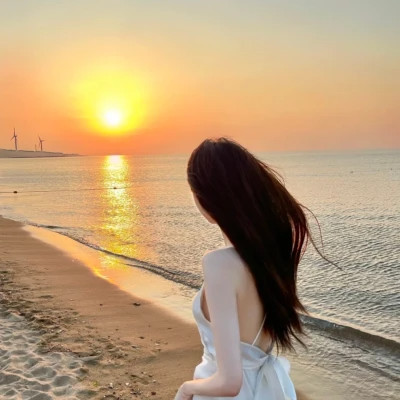 2025最好看的头像女生火爆图片