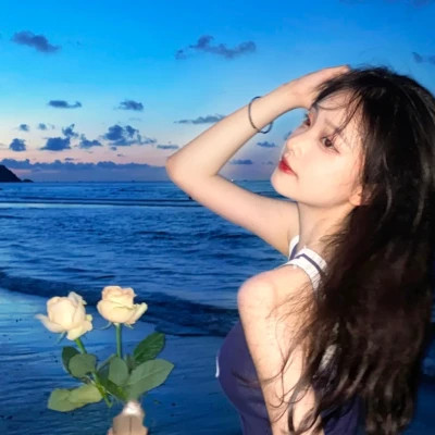 2025最好看的头像女生火爆图片