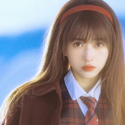 2025年火爆女生头像
