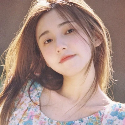 2025年火爆女生头像